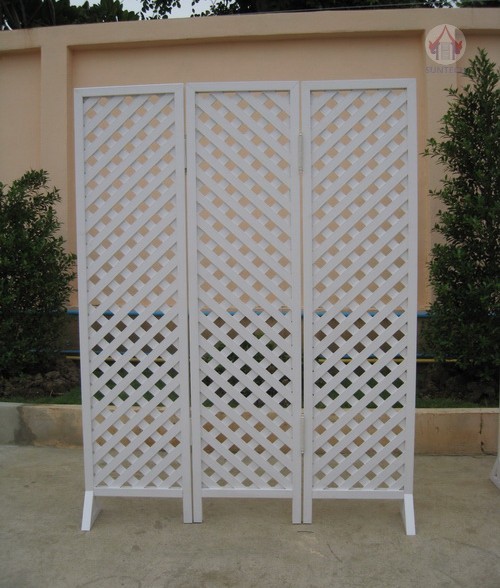 cross-lath-upvc-fence-001-fold-panel-ck01